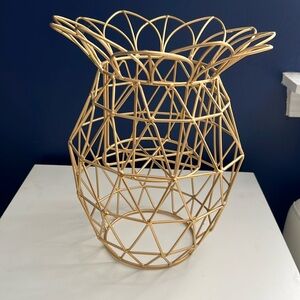 Large Gold Pineapple Metal Plant Holder